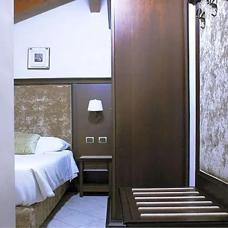 Hotel Le Corti - Dimora Storica Cinquefrondi